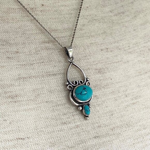 Sterling Silver 925 Scrollwork Turquoise Cabochon Pendant Necklace 16"-18" Chain - Picture 6 of 16